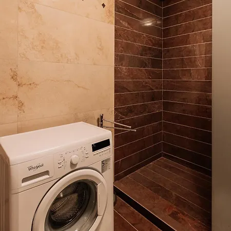 Sunrise Apartment *